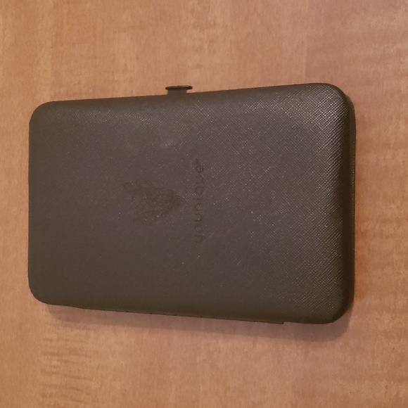 Younique brush set - Picture 3 of 5